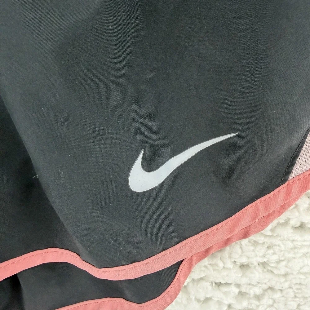 Nike Dri-FIT Shorts Womens Small Black Running Athletic Lined‎ 3 Inseam Pink